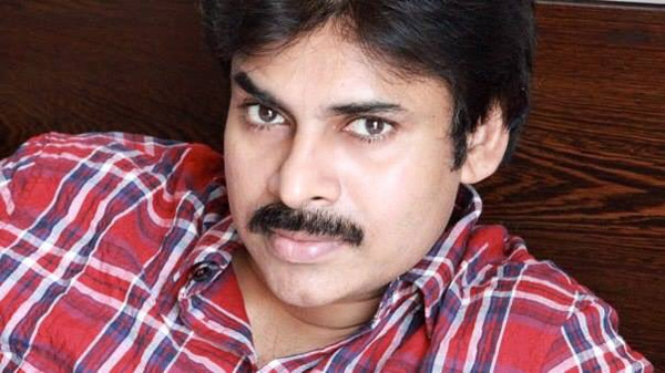 renu desai,pawan kalyan,twitter,renu desai twits about pawan  పవన్ చేష్టలు తెగ గుర్తుతెచ్చుకుంటున్న రేణు!